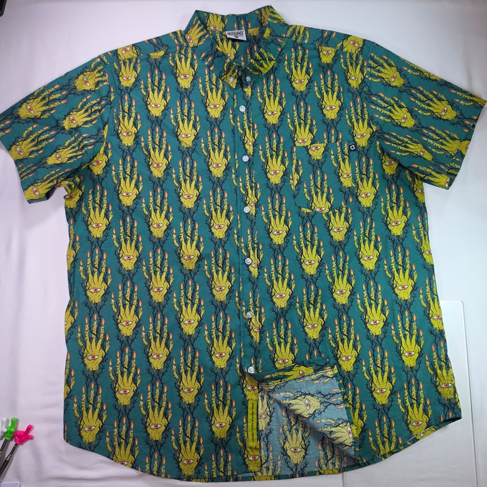 Creepy Co Shirt Mens 2XL Green Horror Halloween Graphic Short Sleeve Button-Up